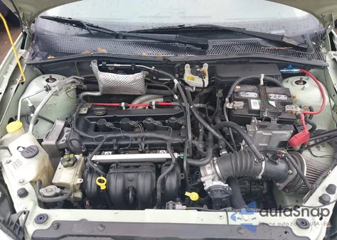 2010 Ford Focus S z USA, uszkodzony, nr VIN 1FAHP3EN0AW185692